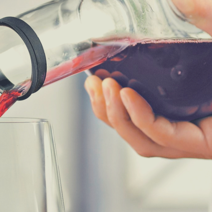 What’s The Difference Between Decanting And Aerating?