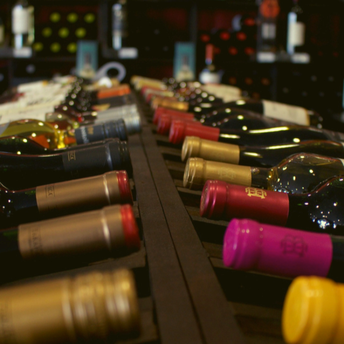 Does Wine Needs To Be Stored On Its Side When Aged?